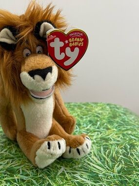 The Original Ty Beanie Babies Collection Alex Madagascar Escape 2 Africa 2008